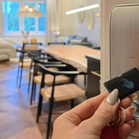 Parkside Heaven * Budapest